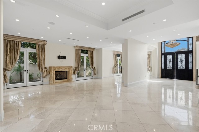 Detail Gallery Image 9 of 21 For 5667 Lubao St, Woodland Hills,  CA 91367 - 4 Beds | 5 Baths