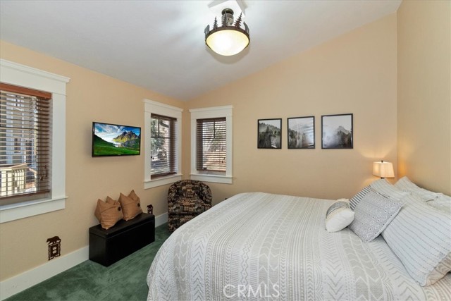 Detail Gallery Image 30 of 50 For 41922 Centre Ct, Big Bear Lake,  CA 92315 - 3 Beds | 3/1 Baths