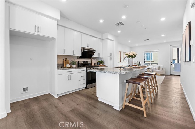 Detail Gallery Image 32 of 59 For 684 Panorama, La Puente,  CA 91744 - 3 Beds | 3/1 Baths