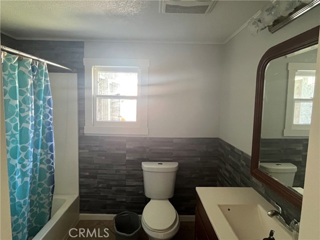 609 S Buena Vista Street, Hemet CA: https://media.crmls.org/medias/99049074-5511-4b32-80c4-fcfcaad80f67.jpg