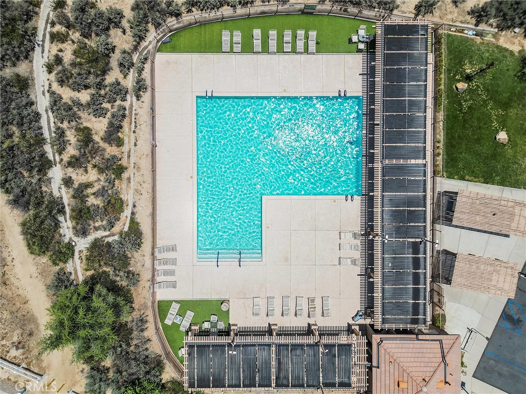 https://media.crmls.org/medias/99059ecd-dca5-437e-bb0a-a486aa8f8174.jpg?preset=X-Large