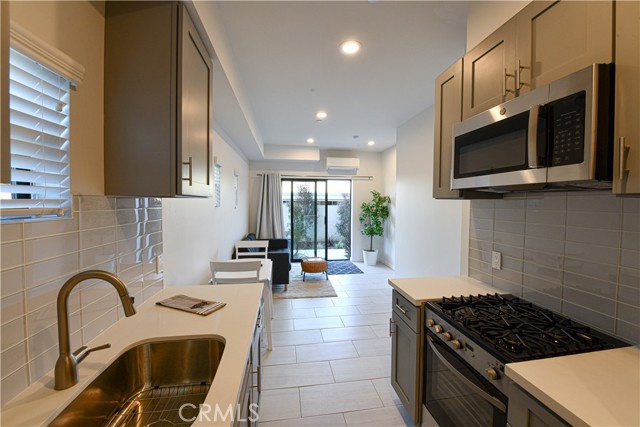 Detail Gallery Image 2 of 5 For 15826 S Vermont Ave #2,  Gardena,  CA 90247 - 0 Beds | 1 Baths