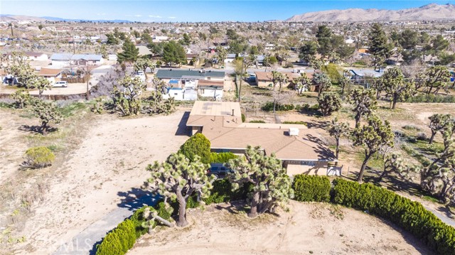 Detail Gallery Image 25 of 29 For 7411 Joshua Ln, Yucca Valley,  CA 92284 - 6 Beds | 2 Baths