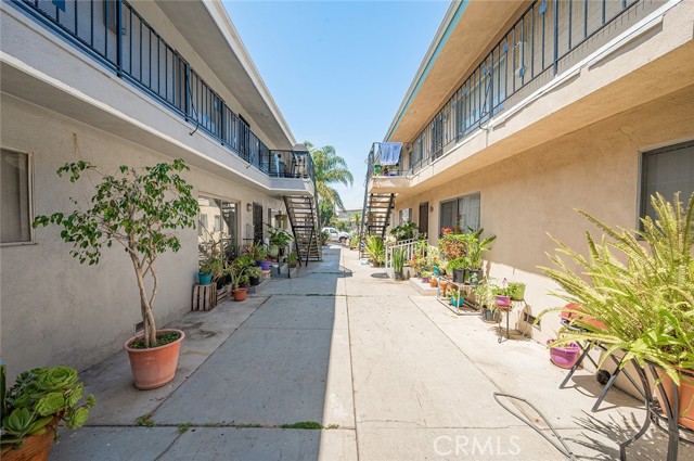 Image 1 of 71 For 1656 Lomita Boulevard