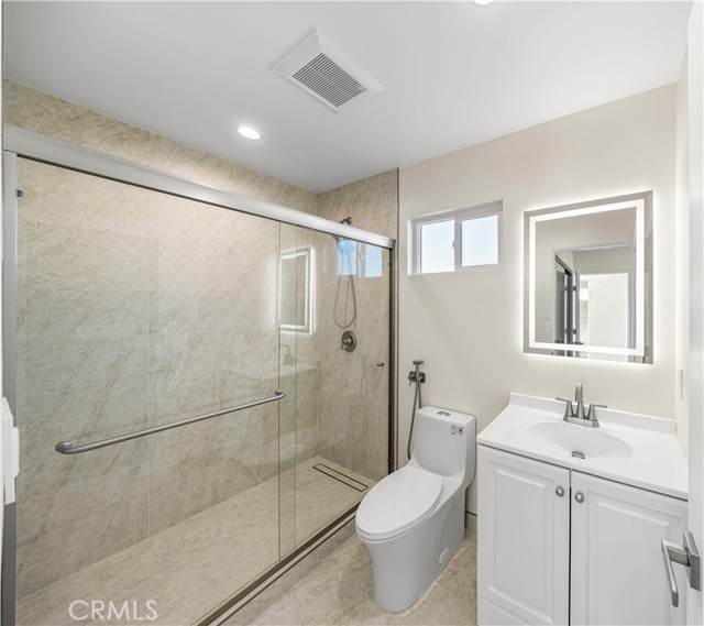 Detail Gallery Image 9 of 16 For 8145 Morse Ave, North Hollywood,  CA 91605 - 2 Beds | 2 Baths