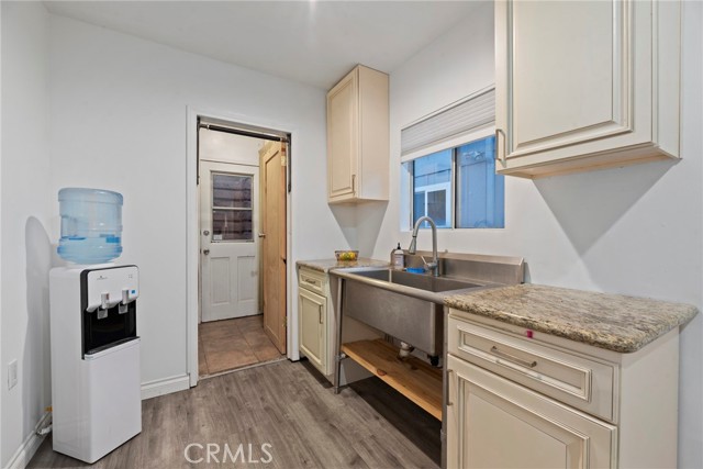 1108 1st Place, Hermosa Beach, California 90254, 3 Bedrooms Bedrooms, ,2 BathroomsBathrooms,Residential,Sold,1st,SB22157669