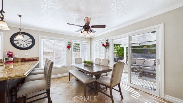 Detail Gallery Image 5 of 33 For 27563 Open Crest, Saugus,  CA 91350 - 4 Beds | 2/1 Baths