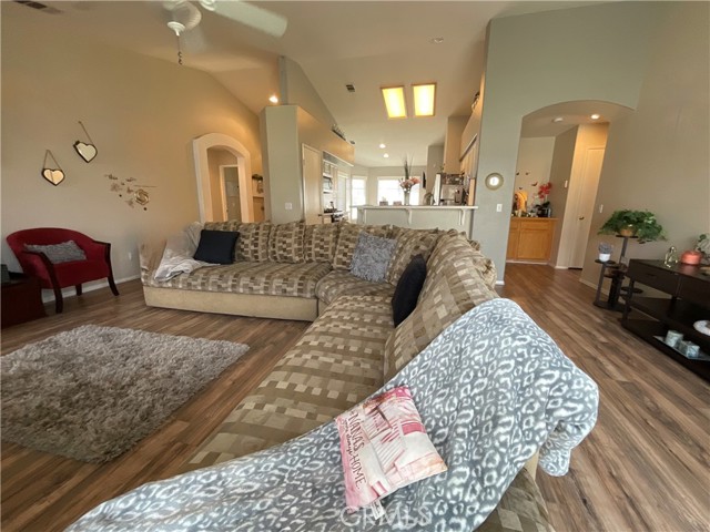 Detail Gallery Image 8 of 29 For 31832 Granville Dr, Winchester,  CA 92596 - 3 Beds | 2 Baths