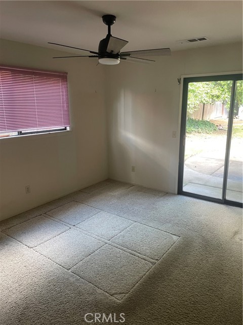 Detail Gallery Image 7 of 11 For 2215 W, Merced,  CA 95340 - 3 Beds | 2/1 Baths