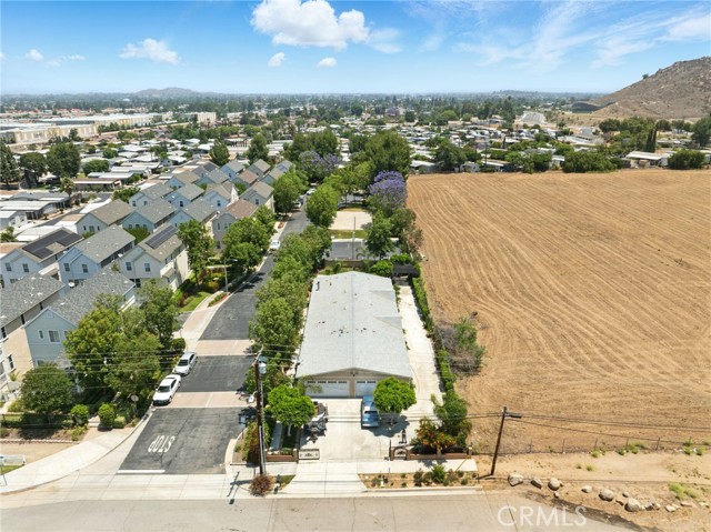 3595 Buchanan Street, Riverside CA: https://media.crmls.org/medias/990707fb-91c8-4858-9e8a-084e7a16fbe1.jpg
