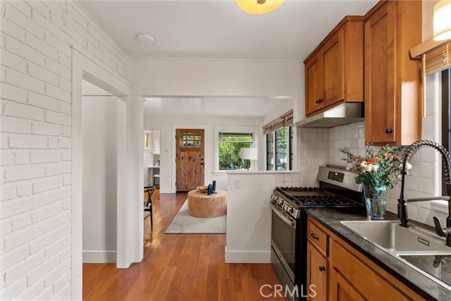 Detail Gallery Image 8 of 30 For 6072 Delphi, Los Angeles,  CA 90042 - 1 Beds | 1 Baths