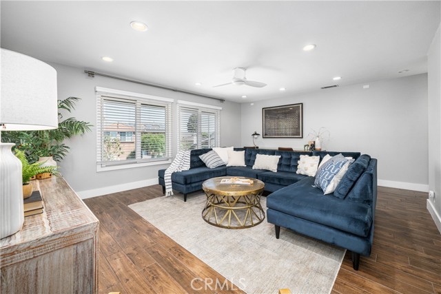 Detail Gallery Image 33 of 74 For 7926 E Garner, Long Beach,  CA 90808 - 4 Beds | 2/1 Baths