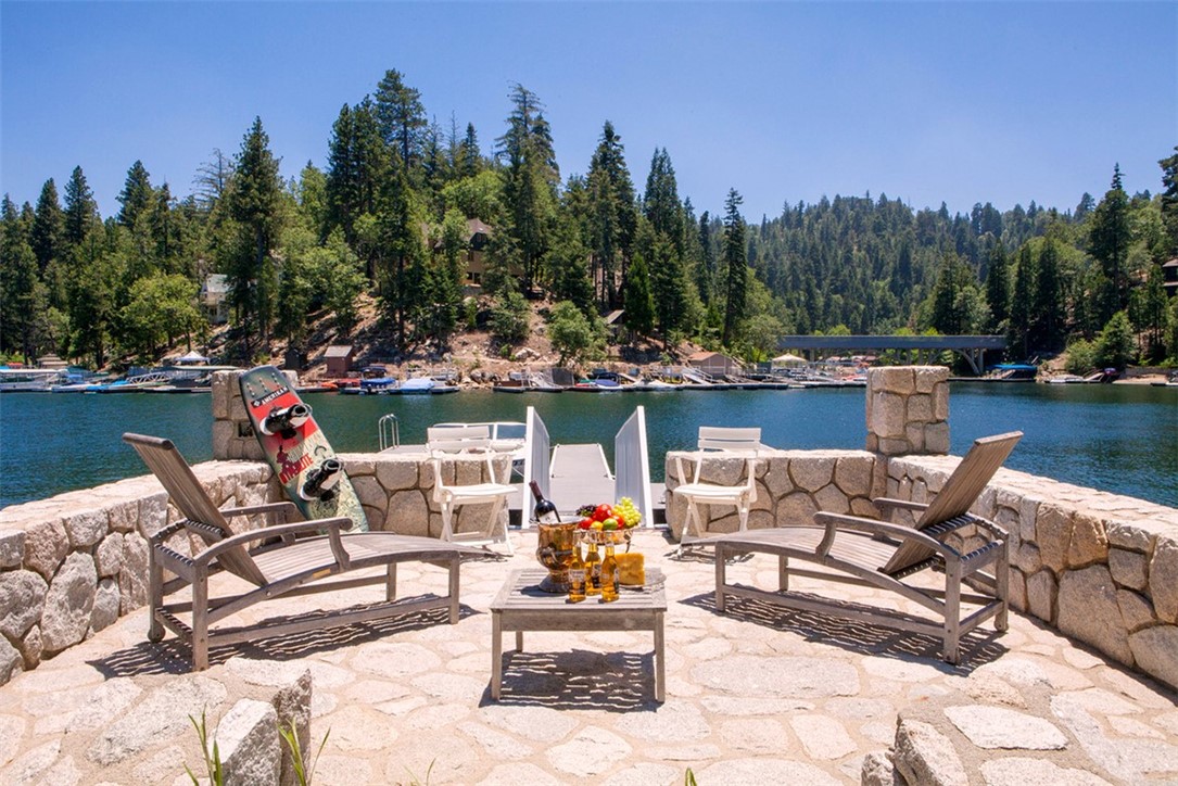Detail Gallery Image 1 of 1 For 0 Shorewood Dr, Lake Arrowhead,  CA 92352 - – Beds | – Baths