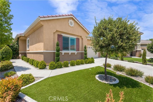 Detail Gallery Image 2 of 25 For 26584 Opalescent Dr, Menifee,  CA 92584 - 2 Beds | 2 Baths