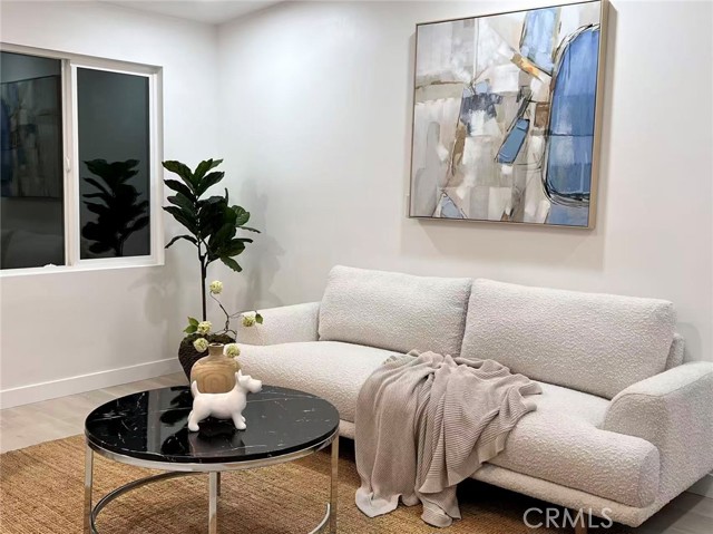 Detail Gallery Image 2 of 4 For 261 Zenith Ave, La Puente,  CA 91744 - 3 Beds | 2 Baths