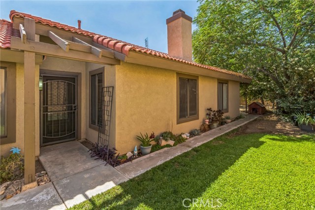16281 Tokay Street, Victorville CA: https://media.crmls.org/medias/9908ff2f-2d0a-46d0-9209-95933f53cff2.jpg