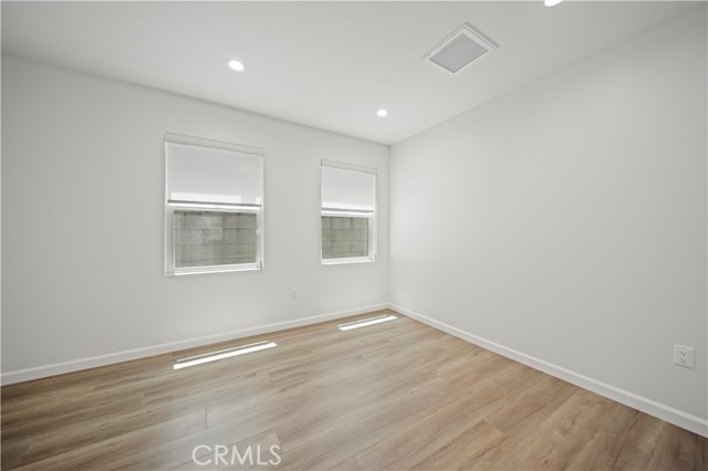 Detail Gallery Image 11 of 20 For 252 W Tujunga #101,  Burbank,  CA 91502 - 2 Beds | 2 Baths
