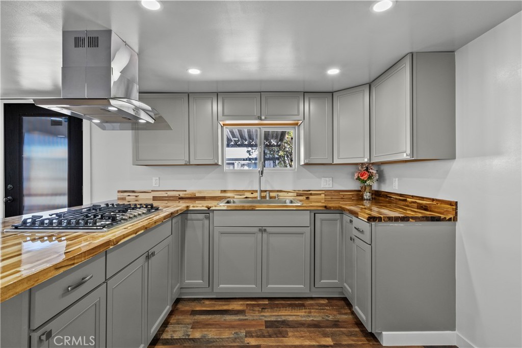 MLS #SR25232750 image #11