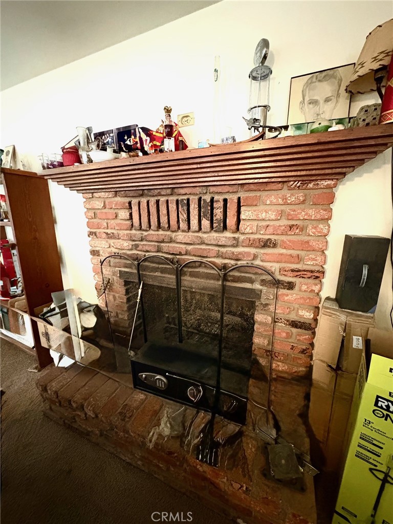 https://media.crmls.org/medias/9909c6a8-0b73-4aca-a74f-7614076ff7a1.jpg?preset=X-Large