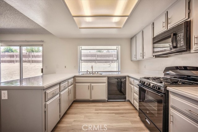 Detail Gallery Image 14 of 38 For 25394 Ramblewood Ct, Moreno Valley,  CA 92553 - 3 Beds | 2 Baths