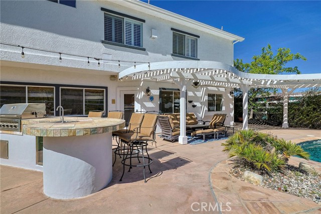 Detail Gallery Image 38 of 69 For 15257 Saddleback, Canyon Country,  CA 91387 - 6 Beds | 4/1 Baths