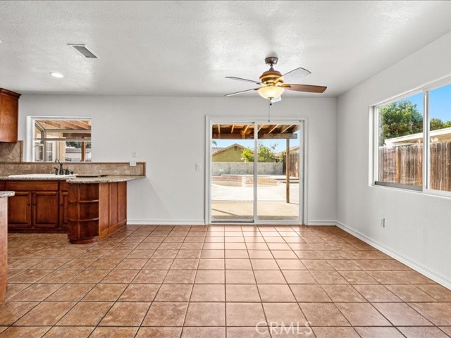 Detail Gallery Image 5 of 24 For 13631 Pecan, Moreno Valley,  CA 92553 - 3 Beds | 2 Baths