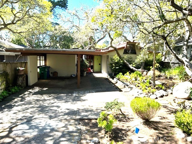 Front Image Thumbnail for CROC24034773