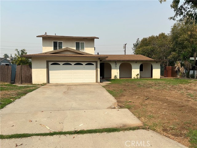 31 Elena Ave, Riverside, CA 92507