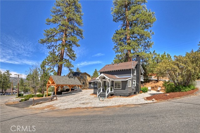 Detail Gallery Image 38 of 41 For 801 Cameron Dr, Big Bear Lake,  CA 92315 - 3 Beds | 2 Baths