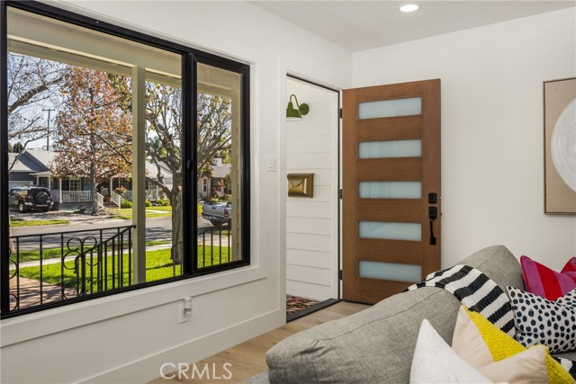 Image 13 of 69 For 1949 Chatwin Avenue