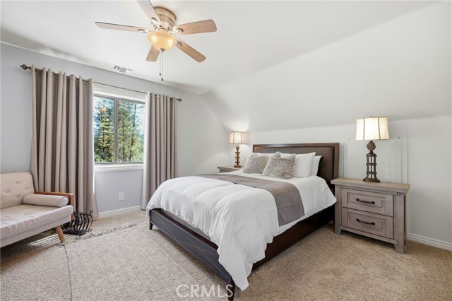 528 Brentwood, Lake Arrowhead CA: https://media.crmls.org/medias/990c762e-72c4-44b4-9644-0bc6e80f6c7d.jpg