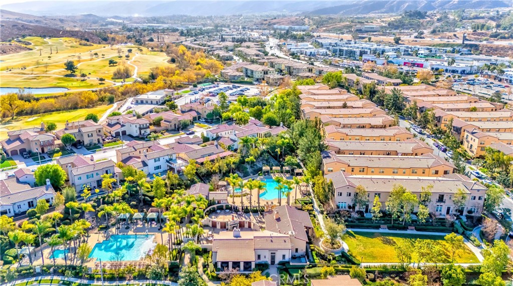 https://media.crmls.org/medias/990ca3ca-fc05-4e73-9fce-c9196d99abc6.jpg?preset=X-Large