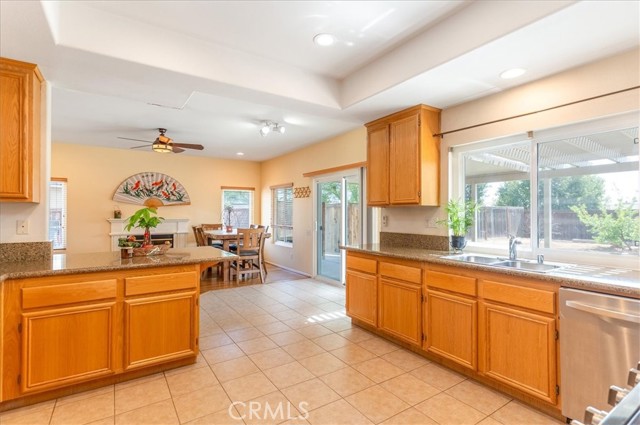 1705 Tee Time Avenue, Beaumont CA: https://media.crmls.org/medias/990d8daf-f628-49cd-a968-633ea5ddb603.jpg