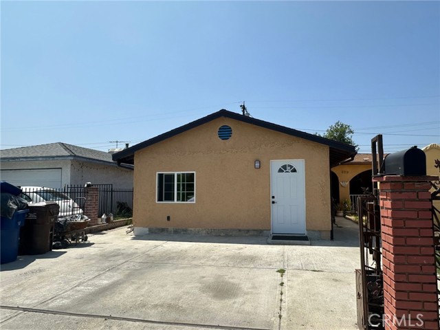 829 Foxworth Avenue, La Puente CA: https://media.crmls.org/medias/990d8e01-7e58-499f-a396-981d85f6e43c.jpg