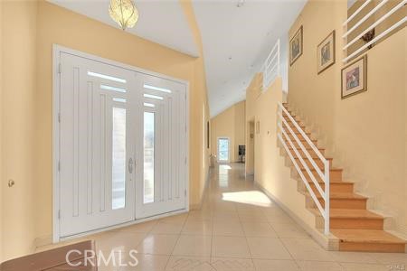 Detail Gallery Image 3 of 23 For 2579 Leicester Dr, Los Angeles,  CA 90046 - 5 Beds | 4 Baths