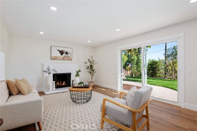 Detail Gallery Image 13 of 33 For 308 Calle Converse, Camarillo,  CA 93010 - 4 Beds | 3 Baths