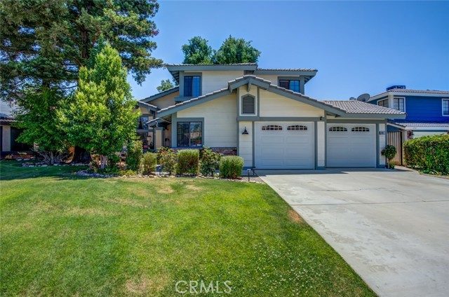 Detail Gallery Image 3 of 49 For 6901 Copper Creek Way, Bakersfield,  CA 93308 - 4 Beds | 3 Baths