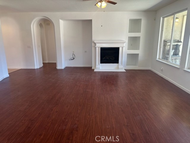 Detail Gallery Image 10 of 27 For 423 Pisa St, Los Banos,  CA 93635 - 4 Beds | 3 Baths