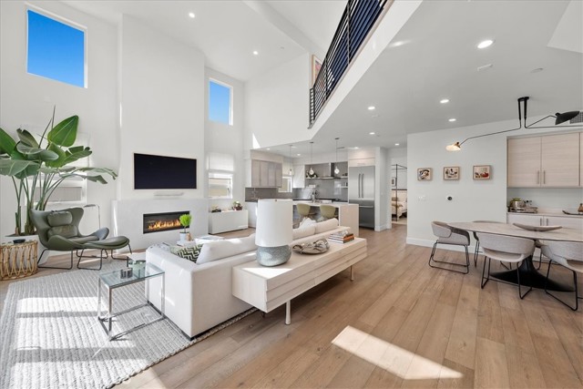 2311 Voorhees Avenue, Redondo Beach, California 90278, 3 Bedrooms Bedrooms, ,3 BathroomsBathrooms,Residential,Sold,Voorhees,SB22053770