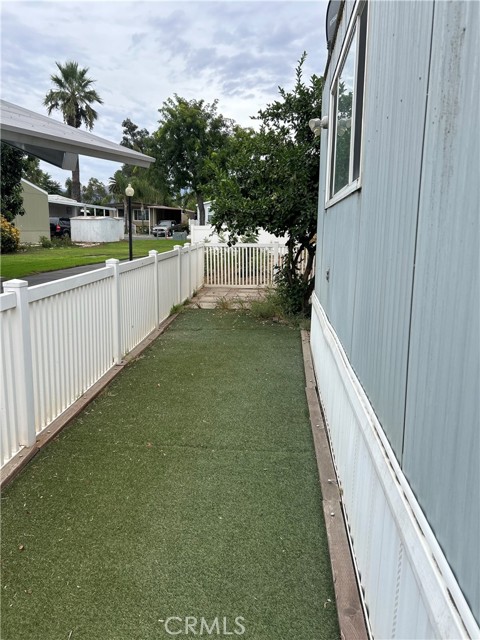 450 Judson Avenue, Redlands CA: https://media.crmls.org/medias/991209b9-6d4f-441b-bea0-1ad2add803df.jpg