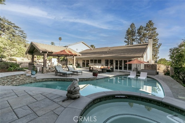 3033 Hopeton Road, La Crescenta CA: https://media.crmls.org/medias/991354df-da49-46b8-b8dd-d60f61b8d8ba.jpg