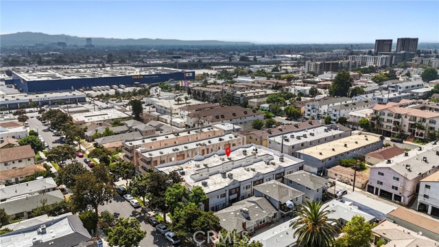 Detail Gallery Image 26 of 27 For 305 E Valencia Ave #E,  Burbank,  CA 91502 - 2 Beds | 2/1 Baths