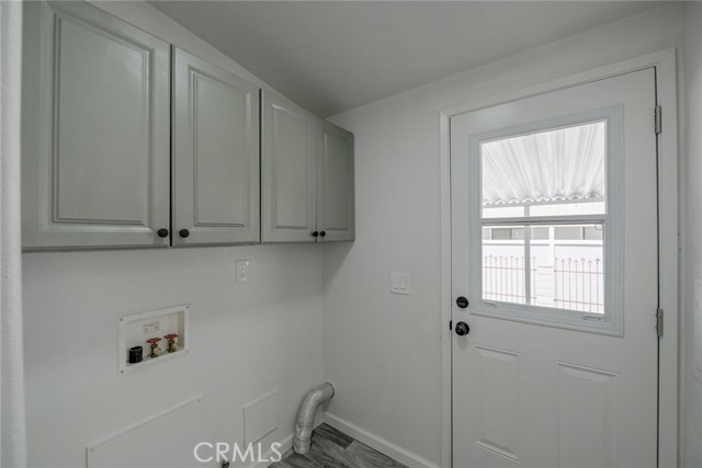 16307 Wimbleton Drive, Victorville CA: https://media.crmls.org/medias/99149719-5f94-445e-8c72-10c0769d4970.jpg
