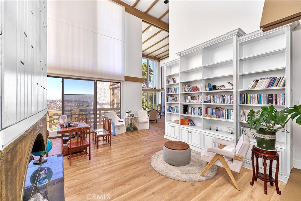 MLS #WS25235049 image #14