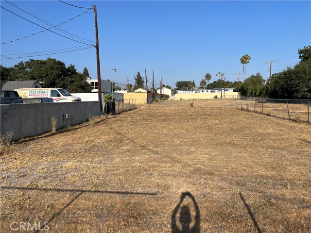 628 N Pasadena Avenue, Azusa CA: https://media.crmls.org/medias/9915184f-d789-4677-b49d-2c94fd46a8f2.jpg