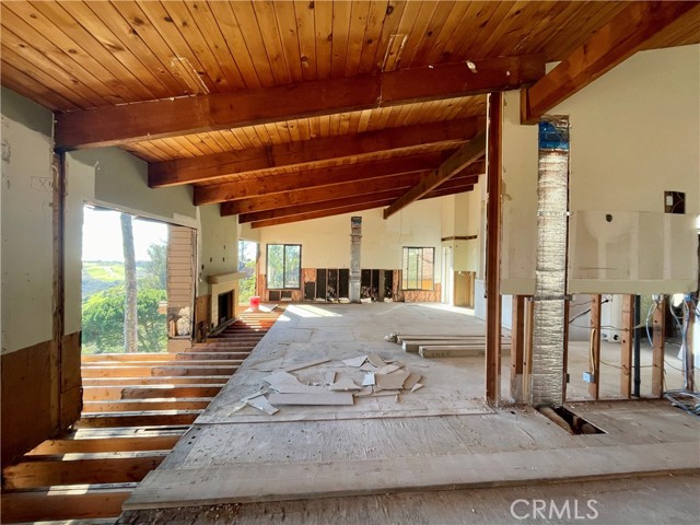 Detail Gallery Image 6 of 22 For 28832 Top of the World, Laguna Beach,  CA 92651 - 4 Beds | 3/1 Baths