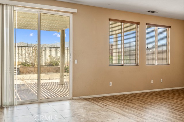Image 36 of 47 For 82746 Mount Riley Drive