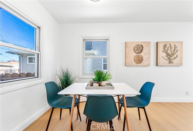 2723 Fisk, Redondo Beach CA: https://media.crmls.org/medias/9918d758-b58d-423b-b098-9f2f2537599e.jpg