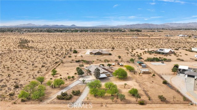 21978 Mojave Street, Apple Valley CA: https://media.crmls.org/medias/9918fc70-7f40-451f-9690-fbf89eed4693.jpg