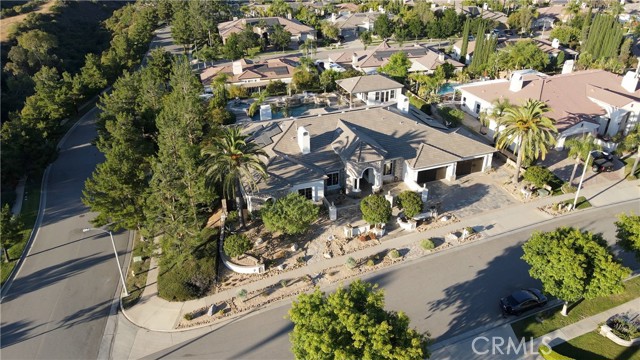 Detail Gallery Image 2 of 74 For 1631 Zurita Cir, Corona,  CA 92881 - 6 Beds | 4/3 Baths